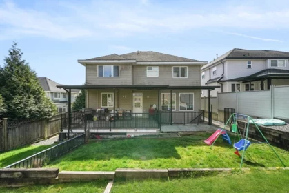 Backyard Photo of 18927 54a Avenue, Surrey, BC