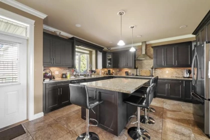 Primary Bedroom Photo of 18927 54a Avenue, Surrey, BC