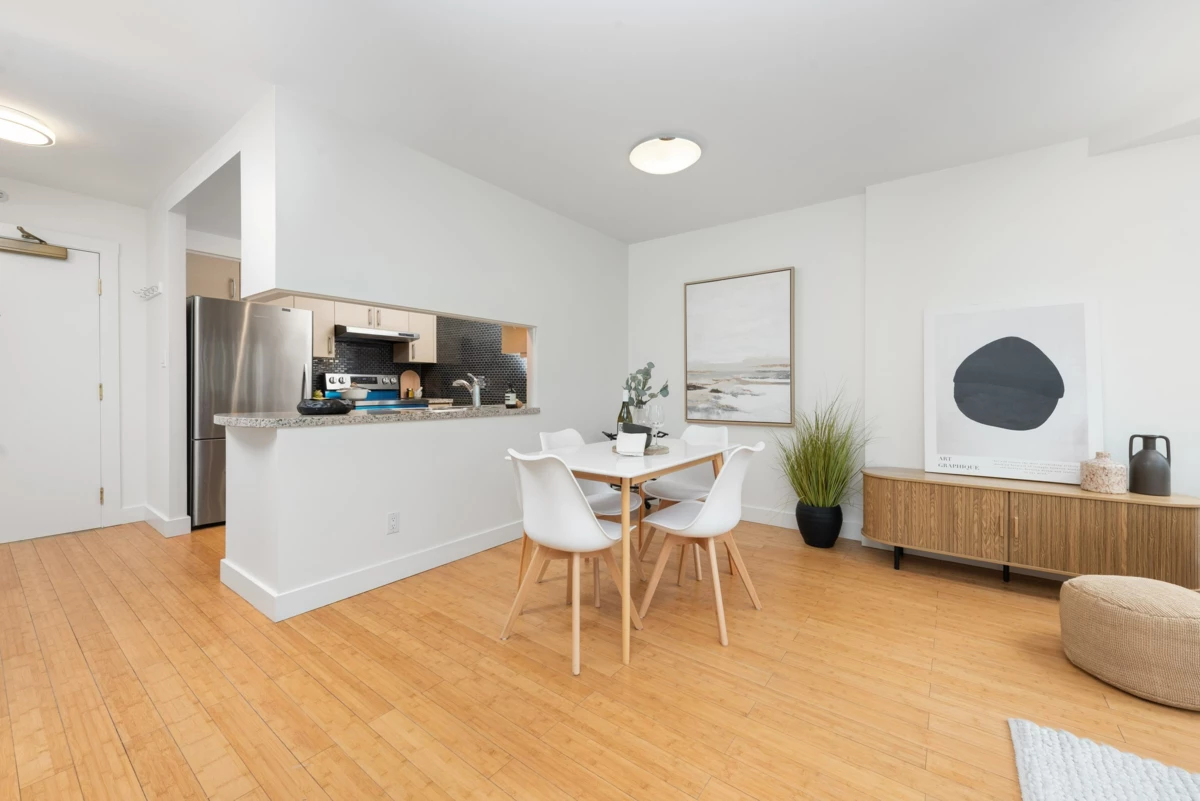 Family Room Photo of 11D 199 Drake Street, Vancouver, BC