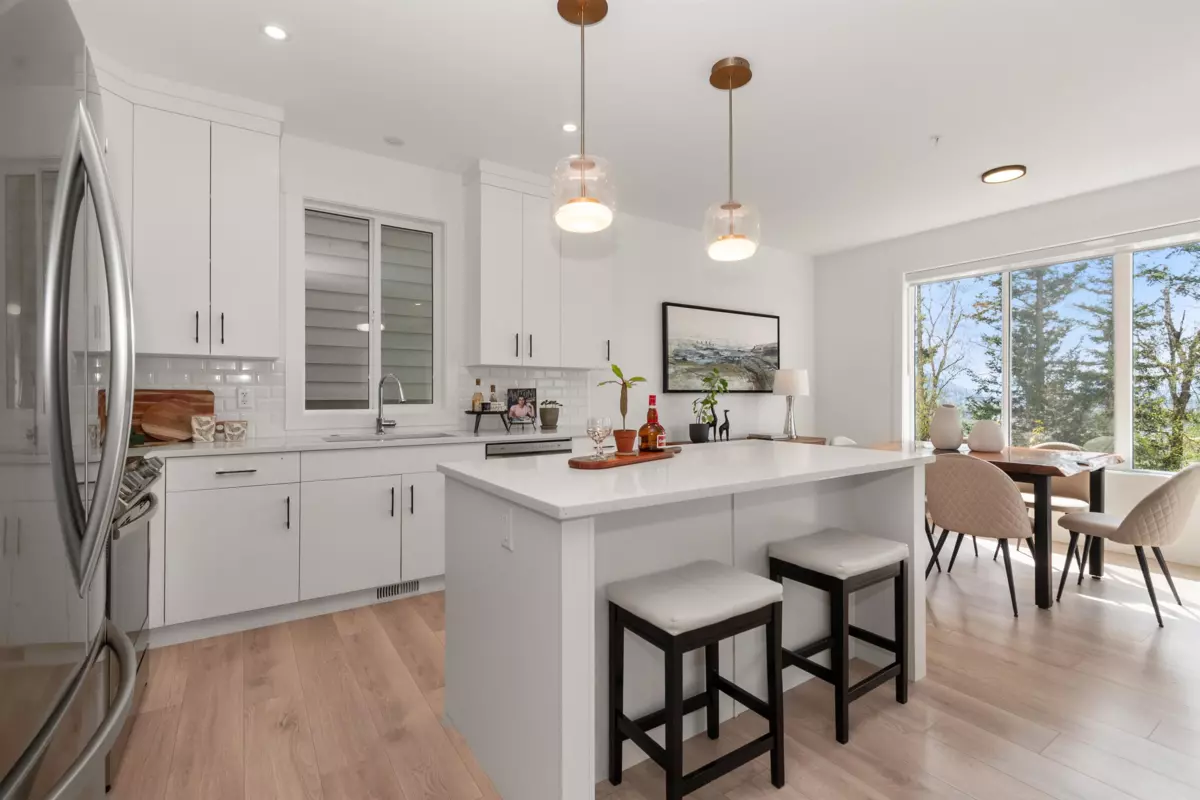 Dining Area Photo of 19 6262 Rexford Drive, Chilliwack, BC
