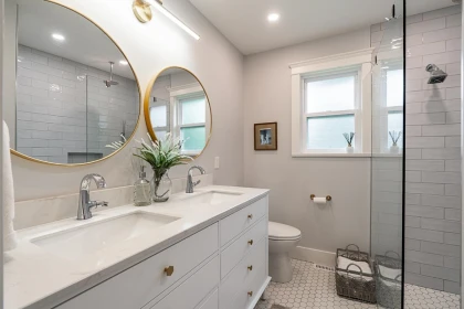 Mudroom Photo of 10503 127 Street, Surrey, BC