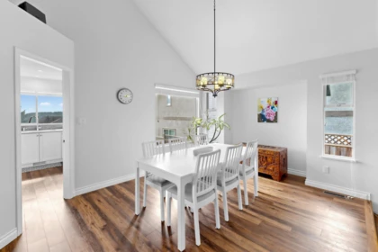 Kitchen Island Photo of 2972 Robson Drive, Coquitlam, BC