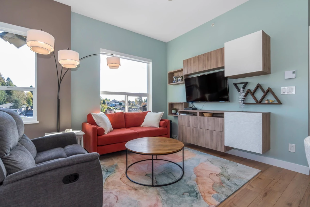 Dining Area Photo of 505 2493 Montrose Avenue, Abbotsford, BC