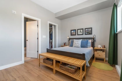 Hallway Photo of 505 2493 Montrose Avenue, Abbotsford, BC