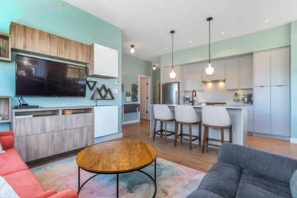 Kitchen Island Photo of 505 2493 Montrose Avenue, Abbotsford, BC