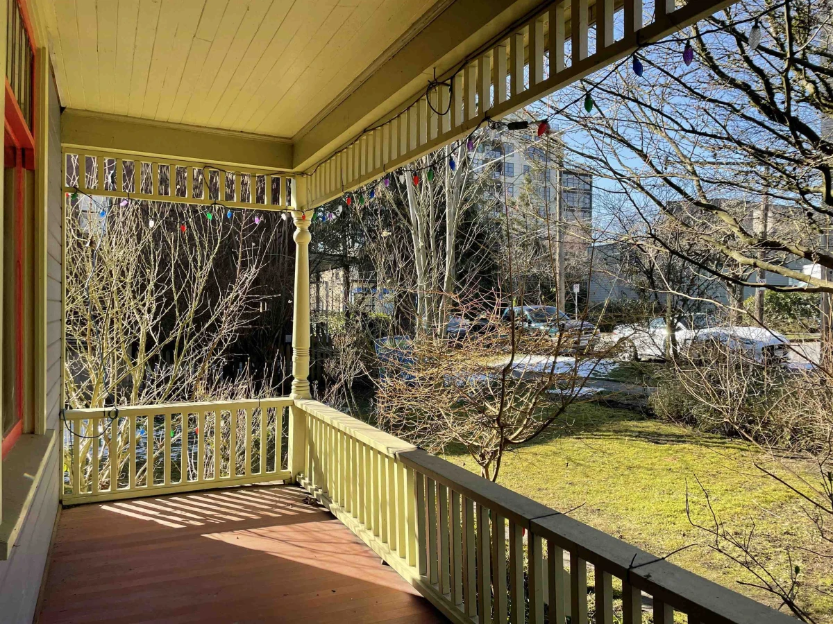 Exterior Rear Photo of 510 Third Avenue, New Westminster, BC