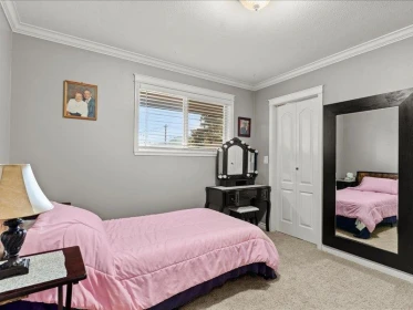 Guest Bathroom Photo of 46633 Hope River Road, Chilliwack, BC