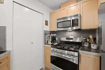 303 5779 Birney Avenue, Vancouver, BC, Vancouver — Apartment/Condo for sale