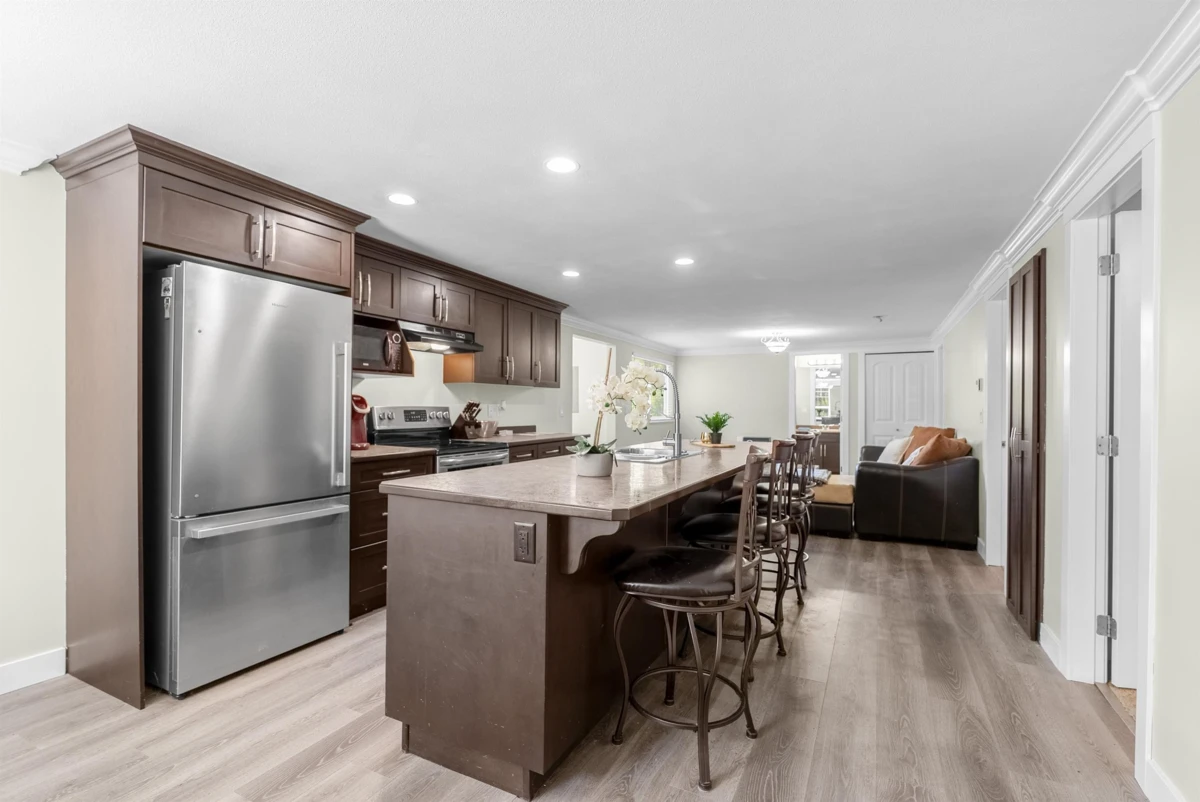 Family Room Photo of 33475 Cherry Avenue, Mission, BC