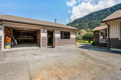 Backyard Photo of 455 Pine Avenue, Harrison Hot Springs, BC