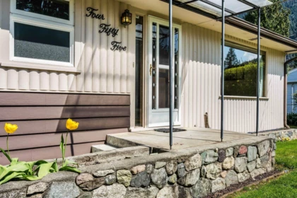 455 Pine Avenue, Harrison Hot Springs, BC, Harrison Hot Springs — Single Family Residence for sale