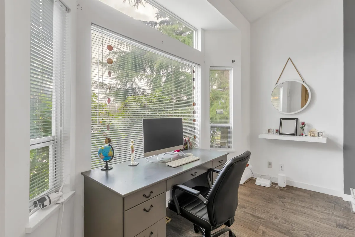 Dining Area Photo of 1280 Sherman Street, Coquitlam, BC