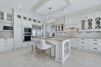 Breakfast Nook Photo of 9631 Saunders Road, Richmond, BC