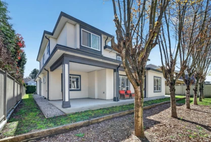 Front Yard Photo of 9631 Saunders Road, Richmond, BC