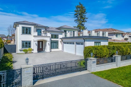 Hot Tub / Spa Photo of 9631 Saunders Road, Richmond, BC
