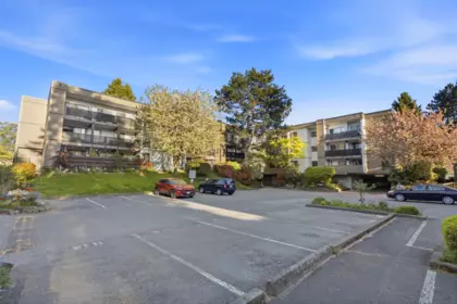 Community Amenities Photo (Clubhouse) of 111 8740 No. 1 Road, Richmond, BC