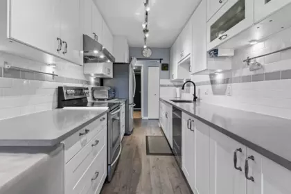 111 8740 No. 1 Road, Richmond, BC, Richmond — Apartment/Condo for sale