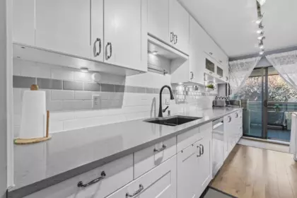 111 8740 No. 1 Road, Richmond, BC, Richmond — Apartment/Condo for sale