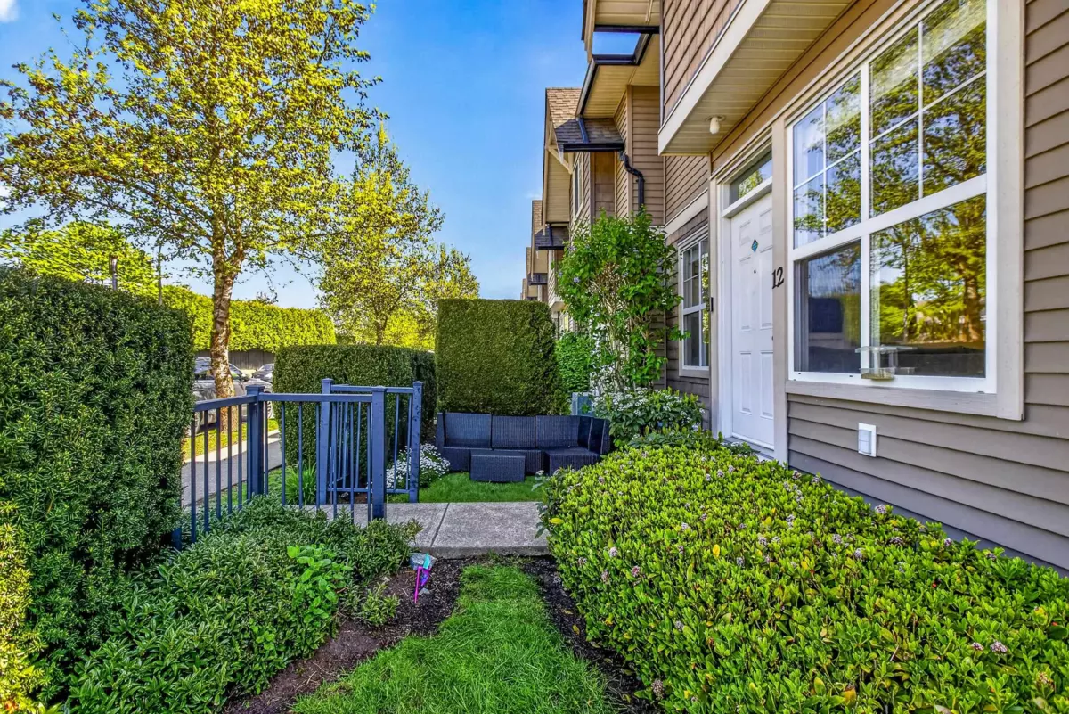 Family Room Photo of 12 11720 Cottonwood Drive, Maple Ridge, BC