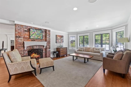 Breakfast Nook Photo of 13685 30 Avenue, Surrey, BC
