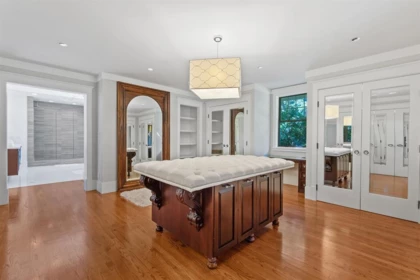 Hot Tub / Spa Photo of 13685 30 Avenue, Surrey, BC