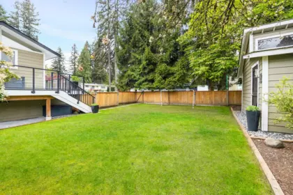 Garden / Landscaping Photo of 2511 Boswell Avenue, North Vancouver, BC