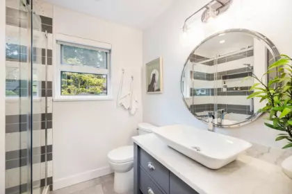 Guest Bathroom Photo of 2511 Boswell Avenue, North Vancouver, BC