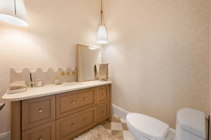 Guest Bathroom Photo of 6915 205 Street, Langley, BC