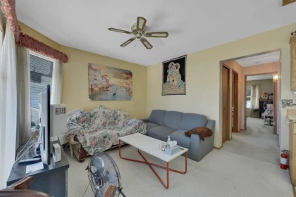 Hallway Photo of 204 7156 121 Street, Surrey, BC