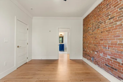 Basement Recreation Room Photo of 34758 Clayburn Road, Abbotsford, BC