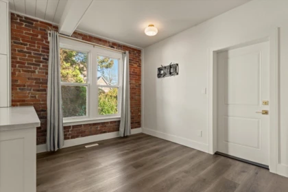 Office / Den Photo of 34758 Clayburn Road, Abbotsford, BC