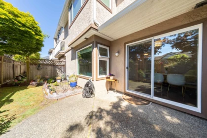 Front Yard Photo of 4 7171 Blundell Road, Richmond, BC