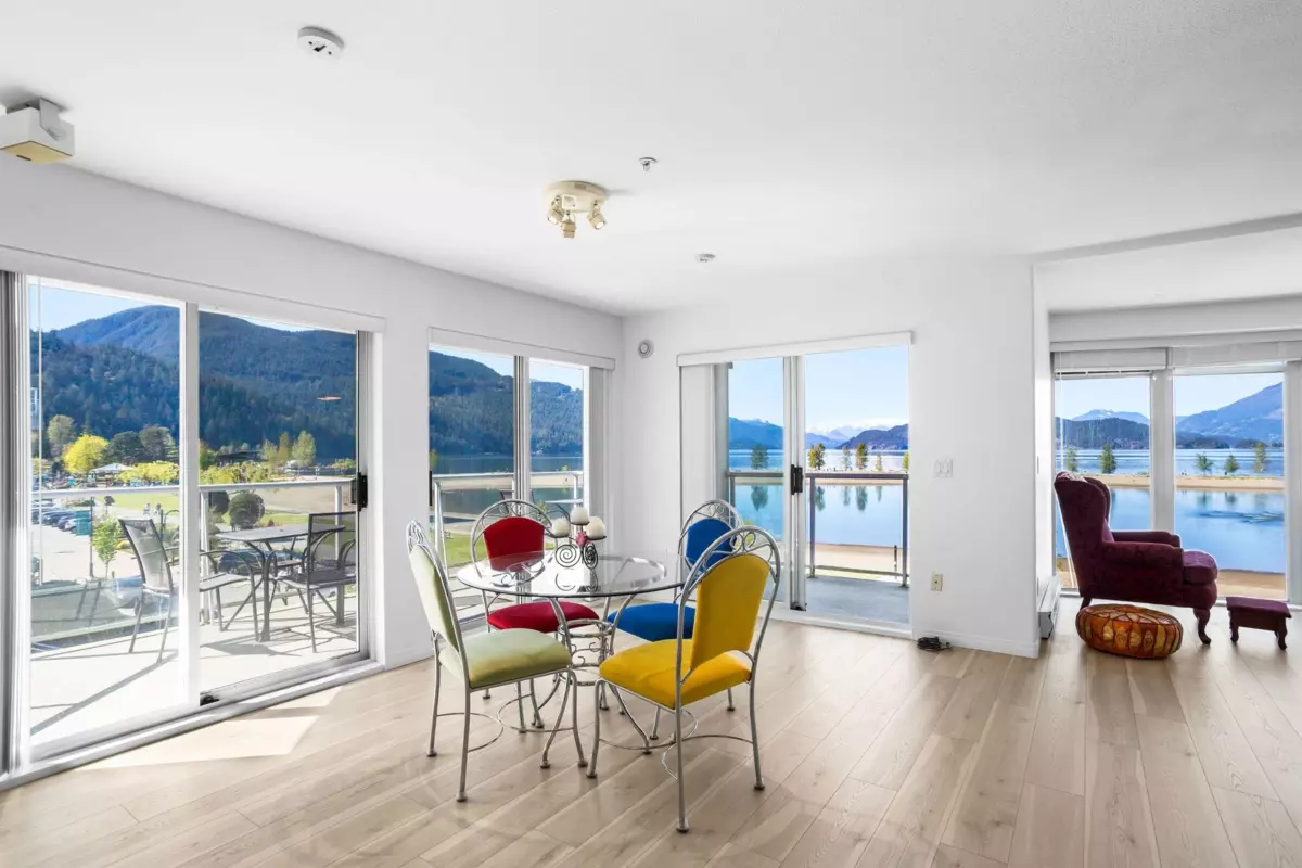 Living Room Photo of 315 328 Esplanade Avenue, Harrison Hot Springs, BC