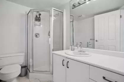 Guest Bathroom Photo of 1604 1010 Burnaby Street, Vancouver, BC