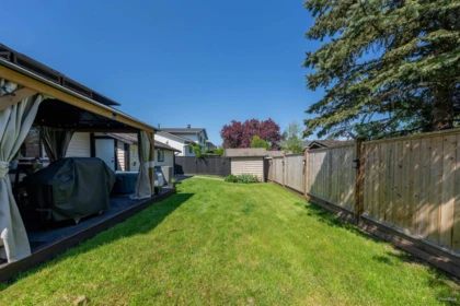 Laundry Room Photo of 9454 213 Street, Langley, BC