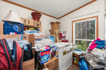 Basement Recreation Room Photo of 13262 Porters Road, Madeira Park, BC