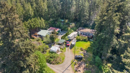 Community Amenities Photo (Clubhouse) of 13262 Porters Road, Madeira Park, BC