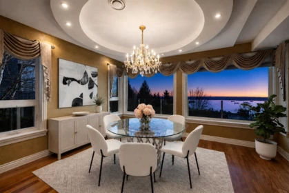 Kitchen Island Photo of 1629 Langton Place, West Vancouver, BC