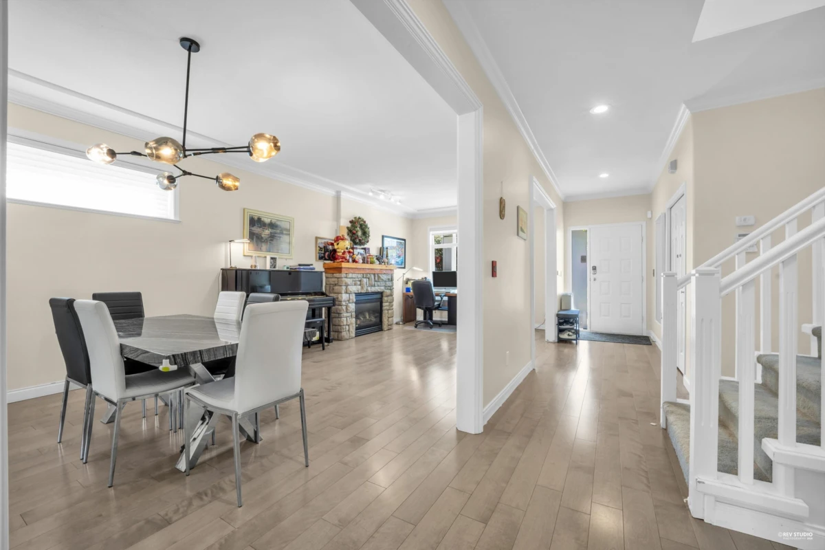 Dining Area Photo of 3531 Johnson Avenue, Richmond, BC