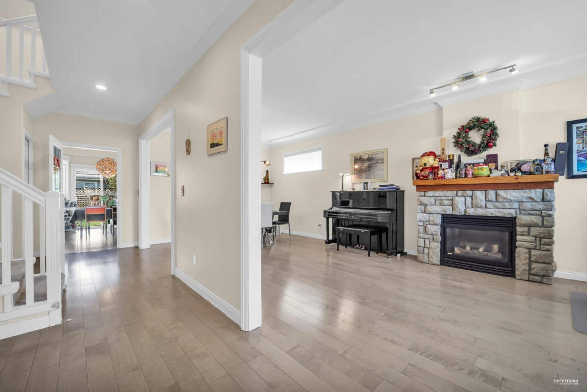 Family Room Photo of 3531 Johnson Avenue, Richmond, BC