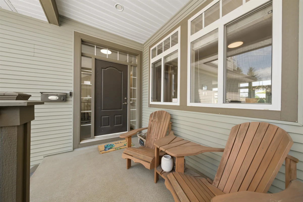Family Room Photo of 2814 Woodland Drive, Langley, BC