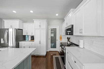 Guest Bathroom Photo of 2814 Woodland Drive, Langley, BC