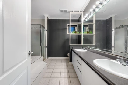 Primary Bathroom Photo of 6030 Elgin Avenue, Burnaby, BC