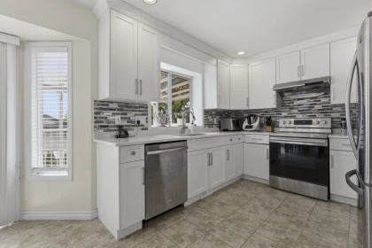 Breakfast Nook Photo of 35016 Cassiar Avenue, Abbotsford, BC