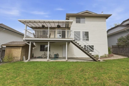 Front Yard Photo of 35016 Cassiar Avenue, Abbotsford, BC