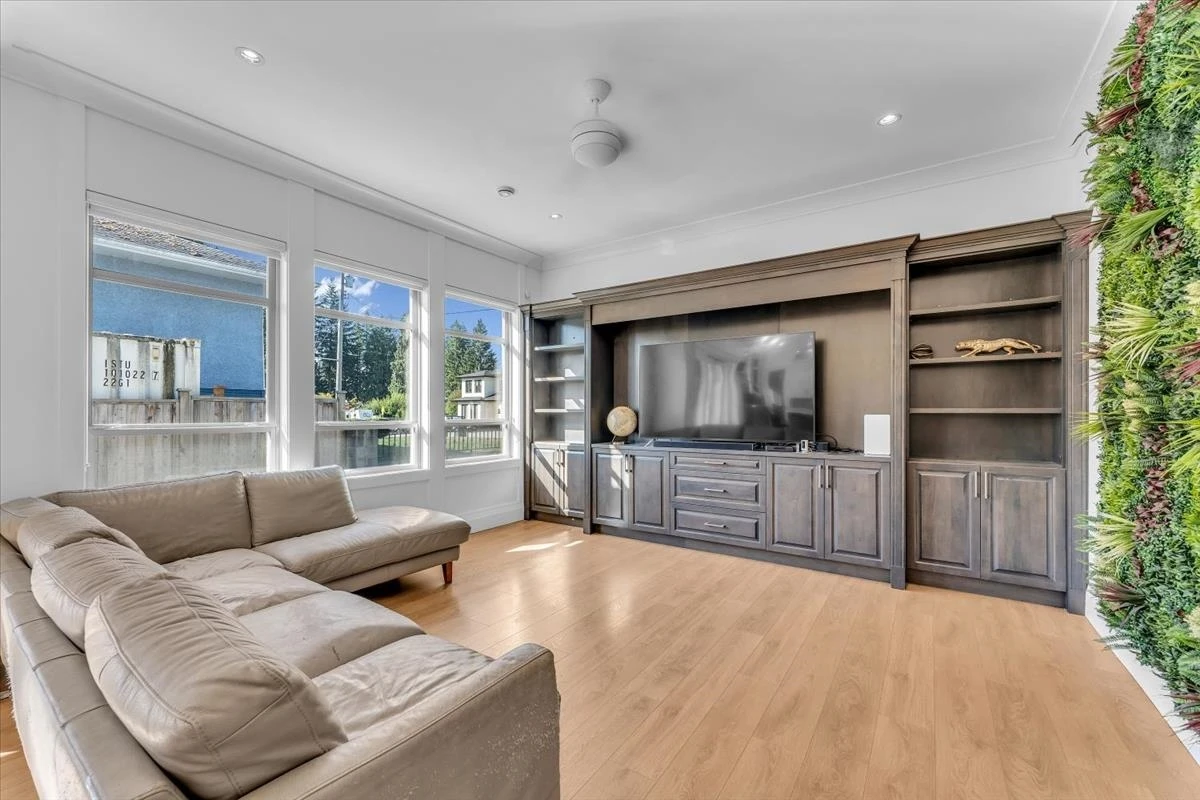 Dining Area Photo of 2268 Latimer Avenue, Coquitlam, BC