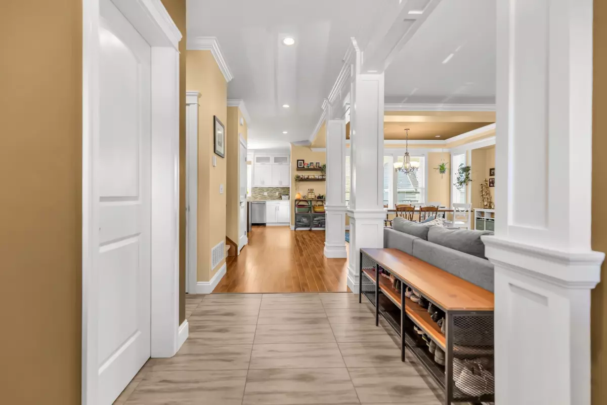 Family Room Photo of 33116 Tunbridge Avenue, Mission, BC