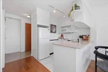 Kitchen Island Photo of 2409 1189 Howe Street, Vancouver, BC