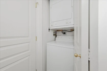 Powder Room Photo of 2409 1189 Howe Street, Vancouver, BC