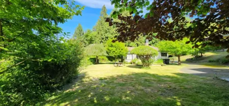 Hot Tub / Spa Photo of 12520 Crescent Road, Surrey, BC